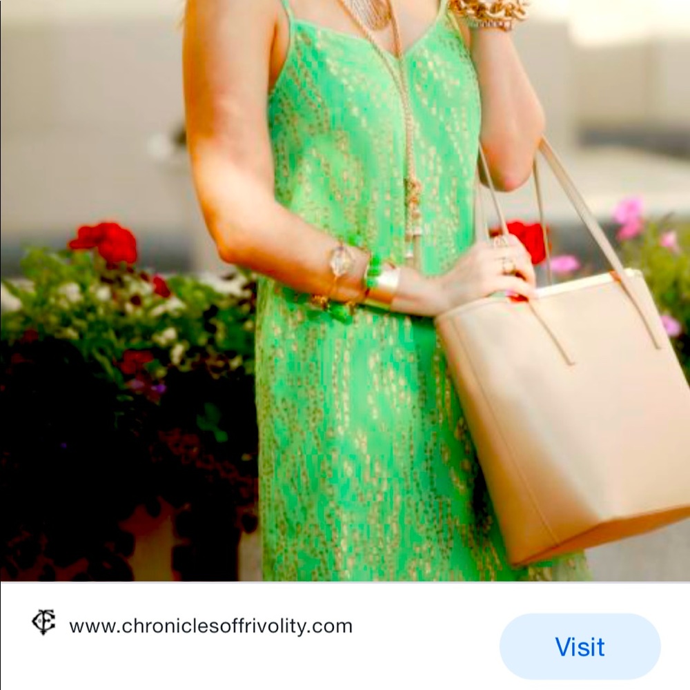 Lily Pulitzer Dress. Sea foam green w’gold accents.  Spaghetti straps  v back.